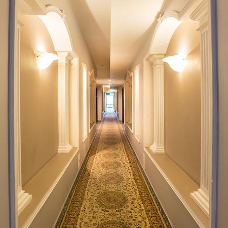 Royal Palace Hotel Almaty Luaran gambar