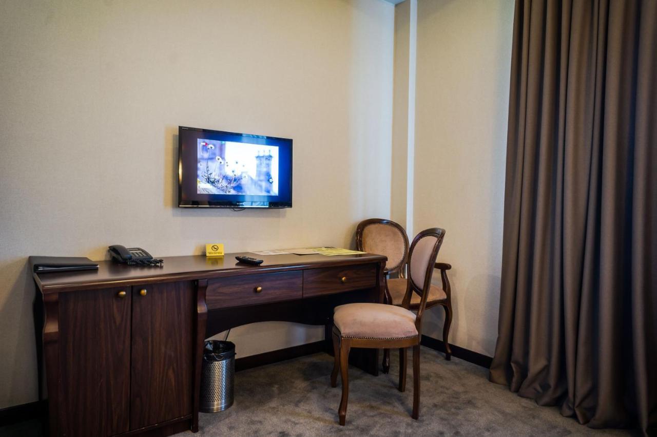 Royal Palace Hotel Almaty Luaran gambar